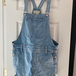 NWT! Madewell short overalls! Size L